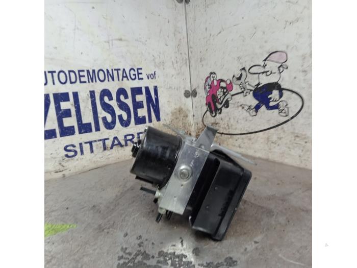 Begagnade ABS-pump BMW 1 serie (E87/87N) 118d 16V Pris € 157,50 Marginaltabell erbjuds av Zelissen V.O.F. autodemontage