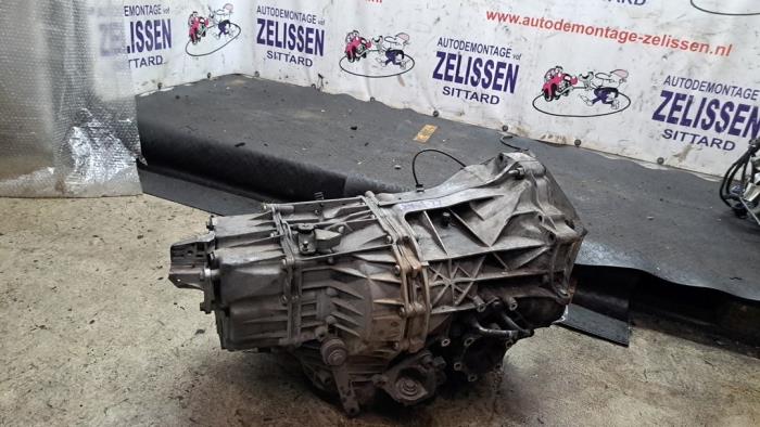 Usagé Boite de vitesses Audi A6 Avant (C5) 2.4 V6 30V Prix € 892,50 Règlement à la marge proposé par Zelissen V.O.F. autodemontage
