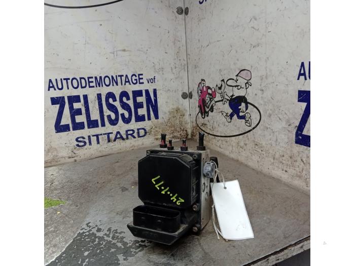 Begagnade ABS-pump Audi A6 Avant (C5) 2.4 V6 30V Pris € 78,75 Marginaltabell erbjuds av Zelissen V.O.F. autodemontage