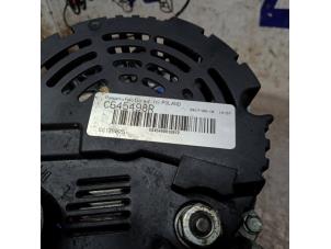 Dynamo van een Audi A6 Avant (C5) 2.4 V6 30V 2004