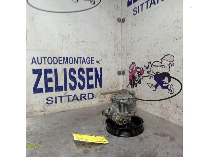 Usagé Pompe de direction Mercedes SLK (R170) 2.0 200 16V Prix € 47,25 Règlement à la marge proposé par Zelissen V.O.F. autodemontage