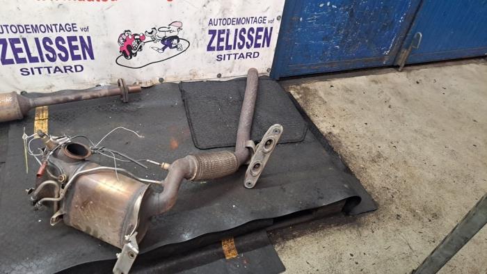 Usagé Filtre à particules Volkswagen Passat Variant (3C5) 2.0 TDI 16V 140 Prix € 300,00 Règlement à la marge proposé par Zelissen V.O.F. autodemontage