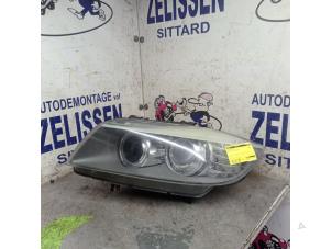 Używane Reflektor lewy BMW 3 serie Touring (E91) Cena € 414,75 Procedura marży oferowane przez Zelissen V.O.F. autodemontage
