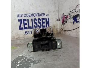 Engine mount from a Opel Combo 1.3 CDTI 16V ecoFlex 2012