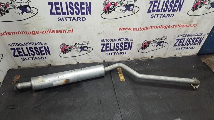 Gebrauchte Auspuff Mitteldämpfer Nissan Primera (P12) 2.0 16V CVT Preis € 42,00 Margenregelung angeboten von Zelissen V.O.F. autodemontage