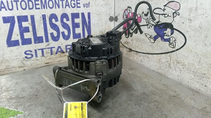Usagé Dynamo Mercedes A (W169) 1.5 A-150 3-Drs. Prix € 52,50 Règlement à la marge proposé par Zelissen V.O.F. autodemontage