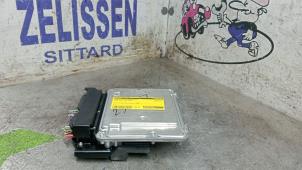 Engine management computer from a Audi A4 Avant (B8) 1.8 TFSI 16V 2009