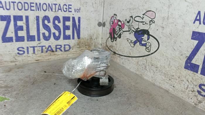 Usagé Pompe de direction Ford Transit Connect 1.8 Tddi Prix € 47,25 Règlement à la marge proposé par Zelissen V.O.F. autodemontage