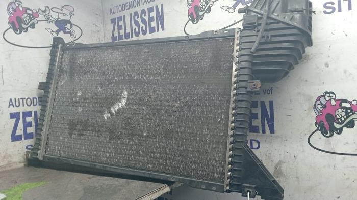 Gebrauchte Kühler Mercedes Sprinter 3t (903) 308 CDI 16V Preis € 99,75 Margenregelung angeboten von Zelissen V.O.F. autodemontage