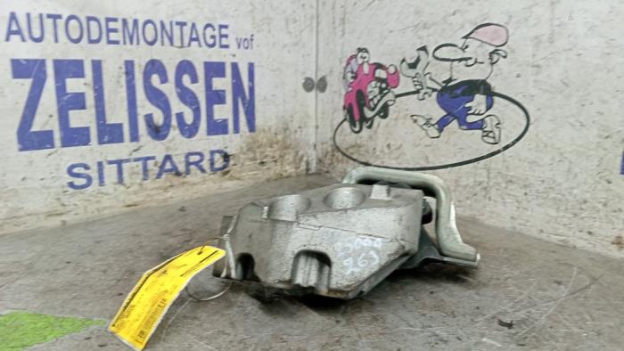 Used Engine mount Fiat Ducato (250) 2.2 D 100 Multijet Euro 4 Price € 47,25 Margin scheme offered by Zelissen V.O.F. autodemontage