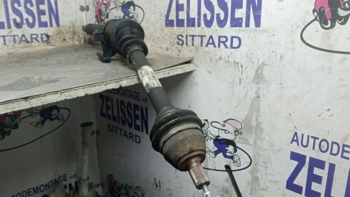 Gebrauchte Antriebswelle rechts vorne Volvo S40 (MS) 1.6 D 16V Preis € 52,50 Margenregelung angeboten von Zelissen V.O.F. autodemontage
