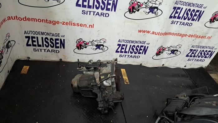 Gebrauchte Getriebe Peugeot 206 CC (2D) 1.6 16V Preis € 236,25 Margenregelung angeboten von Zelissen V.O.F. autodemontage