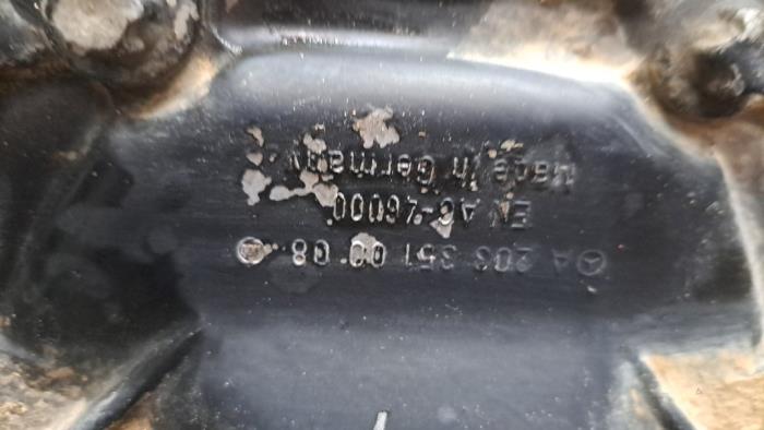 Gebrauchte Differential hinten Mercedes C Combi (S203) 2.0 C-200K 16V Preis € 183,75 Margenregelung angeboten von Zelissen V.O.F. autodemontage