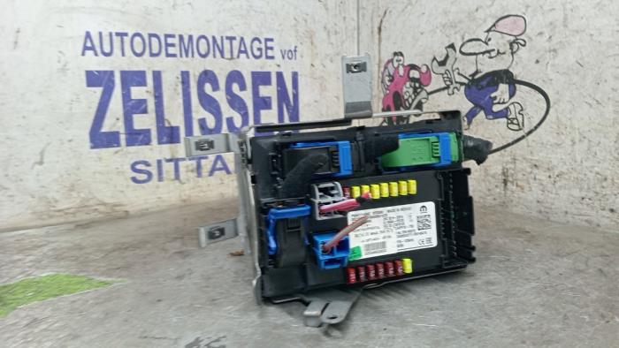 Used Body control computer Jeep Compass II (MP) 1.3 T4 150 16V Price € 393,75 Margin scheme offered by Zelissen V.O.F. autodemontage