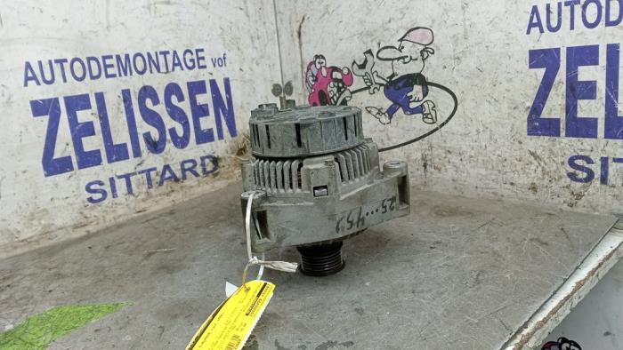Begagnade Dynamo Mercedes C (W202) 1.8 C-180 16V Pris € 78,75 Marginaltabell erbjuds av Zelissen V.O.F. autodemontage