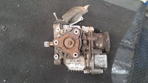 Differential vorne van een Volkswagen Golf V (1K1) 2.0 FSI 16V 4Motion 2006