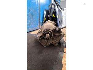 Differential vorne van een Volkswagen Golf V (1K1) 2.0 FSI 16V 4Motion 2006