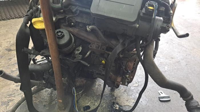 Engine from a Fiat Grande Punto (199) 1.3 JTD Multijet 16V Van 2012