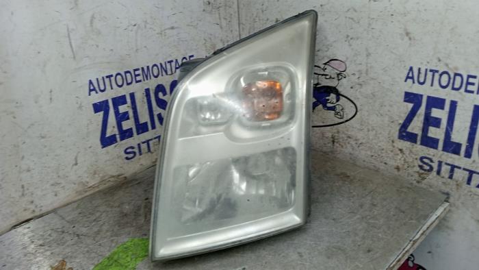 Używane Reflektor lewy Ford Transit 2.2 TDCi 16V Cena € 52,50 Procedura marży oferowane przez Zelissen V.O.F. autodemontage