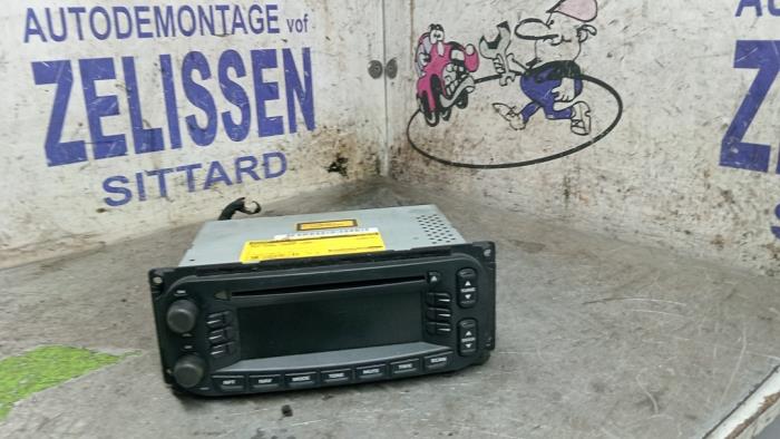 Usagé Ecran Gps Jeep Grand Cherokee (WG/WJ) 4.7i V-8 Prix € 152,25 Règlement à la marge proposé par Zelissen V.O.F. autodemontage