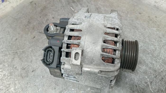 Dynamo d'un Hyundai i30 Crosswagon (WWH) 1.4 CVVT 16V 2010