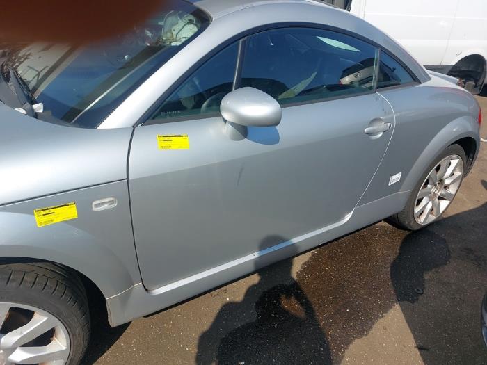 Portière 2portes gauche d'un Audi TT (8N3) 1.8 20V Turbo 1999