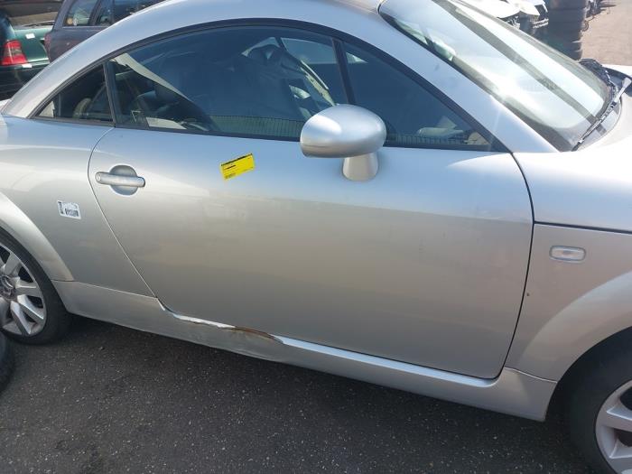 Portière 2portes droite d'un Audi TT (8N3) 1.8 20V Turbo 1999