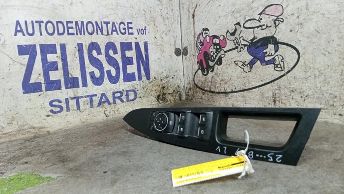Usados Interruptor de ventanilla eléctrica Ford Mondeo Precio € 78,75 Norma de margen ofrecido por Zelissen V.O.F. autodemontage