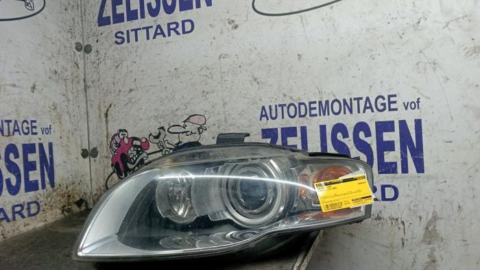 Gebrauchte Scheinwerfer links Audi A4 Preis € 299,25 Margenregelung angeboten von Zelissen V.O.F. autodemontage