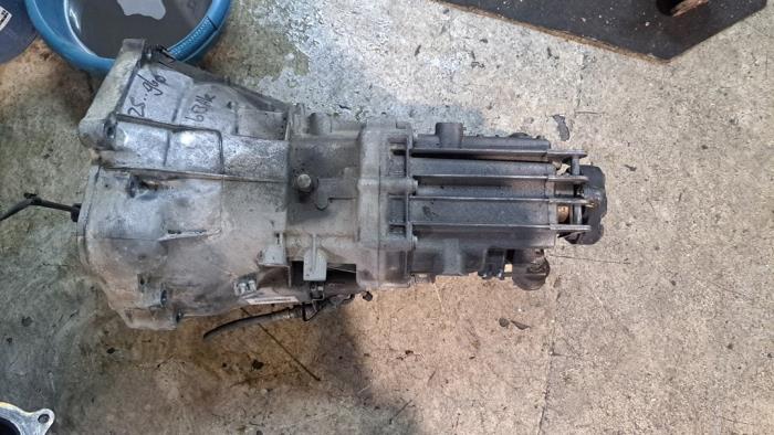 Getriebe van een BMW 3 serie (E90) 320i 16V 2008