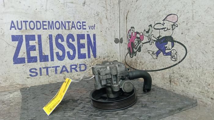 Usagé Pompe de direction Fiat Punto II (188) 1.2 60 S Prix € 31,50 Règlement à la marge proposé par Zelissen V.O.F. autodemontage