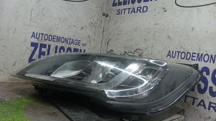 Używane Reflektor lewy Fiat Ducato (250) E-Ducato Cena € 498,75 Procedura marży oferowane przez Zelissen V.O.F. autodemontage