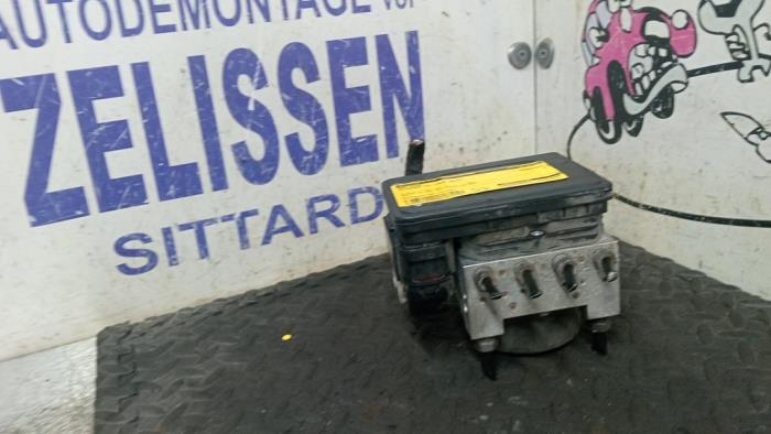 Usagé Bloc ABS Citroen C3 (SC) 1.0 Vti 68 12V Prix € 131,25 Règlement à la marge proposé par Zelissen V.O.F. autodemontage