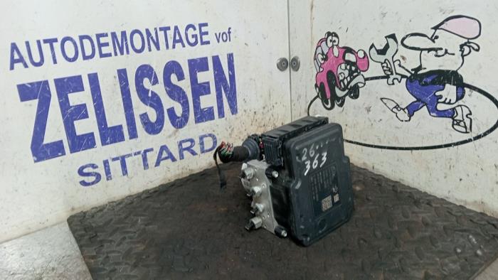 Begagnade ABS-pump Opel Astra J (PC6/PD6/PE6/PF6) 1.4 Turbo 16V Pris € 131,25 Marginaltabell erbjuds av Zelissen V.O.F. autodemontage