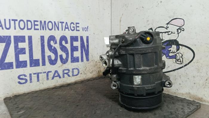 Usagé Pompe clim Mercedes E (W211) 1.8 E-200 K 16V Prix € 183,75 Règlement à la marge proposé par Zelissen V.O.F. autodemontage