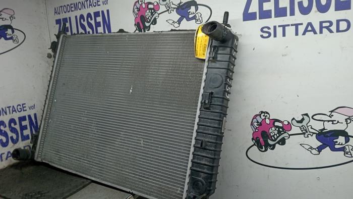 Used Radiator Chevrolet Captiva (C100) 2.4 16V 4x4 Price € 89,25 Margin scheme offered by Zelissen V.O.F. autodemontage