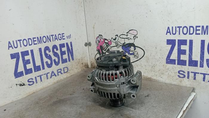 Usagé Dynamo Mercedes C (W203) 1.8 C-180K 16V Prix € 47,25 Règlement à la marge proposé par Zelissen V.O.F. autodemontage