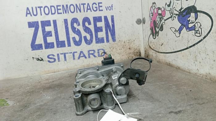 Gebrauchte Drosselklappengehäuse Renault Megane III Grandtour (KZ) 1.2 16V TCE 130 Preis € 52,50 Margenregelung angeboten von Zelissen V.O.F. autodemontage