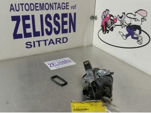Used Set of cylinder locks (complete) Volkswagen Golf Price on request offered by Zelissen V.O.F. autodemontage