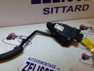 Used Accelerator pedal Opel Agila (A) 1.0 12V Price on request offered by Zelissen V.O.F. autodemontage