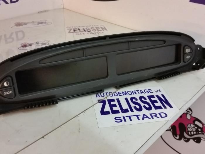 Begagnade Instrumentpanel Citroen Xsara Picasso (CH) 1.8 16V Pris på förfrågan erbjuds av Zelissen V.O.F. autodemontage