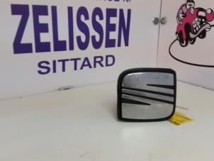 Usados Manija del portón trasero Seat Ibiza III (6L1) 1.4 TDI Precio de solicitud ofrecido por Zelissen V.O.F. autodemontage