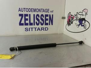 Used Bonnet gas strut, right Audi A6 Price on request offered by Zelissen V.O.F. autodemontage
