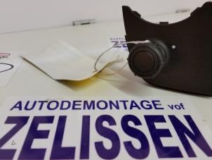 Używane Obsluga tempomatu Renault Scénic II (JM) 1.6 16V Cena na żądanie oferowane przez Zelissen V.O.F. autodemontage