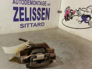 Used Rear brake calliper, right BMW Z3 Roadster (E36/7) 1.9 16V Price € 52,50 Margin scheme offered by Zelissen V.O.F. autodemontage