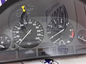Used Instrument panel BMW 5-Serie Price on request offered by Zelissen V.O.F. autodemontage
