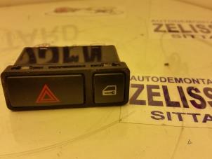 Used Panic lighting switch BMW 3-Serie Price on request offered by Zelissen V.O.F. autodemontage