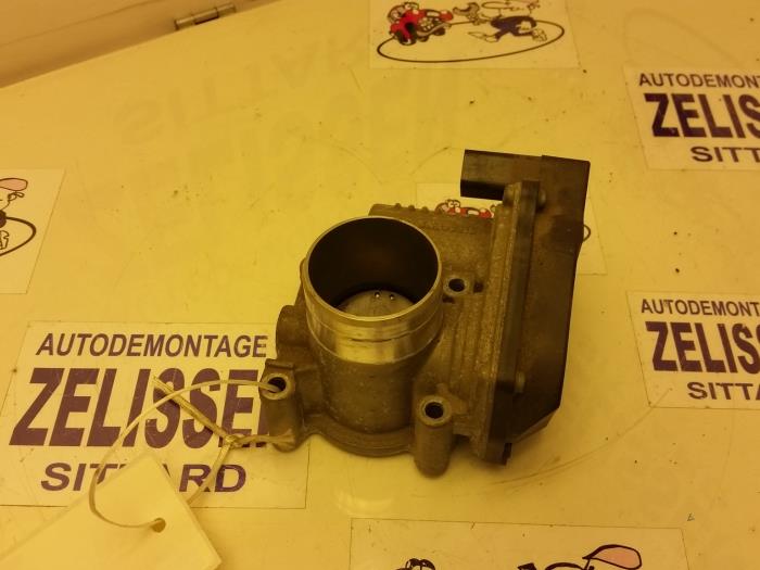 Throttle body from a Volkswagen Polo 2010