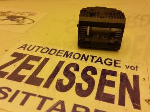 Usagé Commutateur phare hauteur réglable Volkswagen Polo Prix sur demande proposé par Zelissen V.O.F. autodemontage