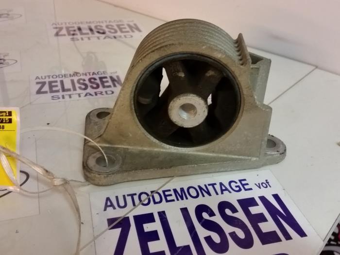 Used Engine mount Mini Mini Cooper S (R53) 1.6 16V Price on request offered by Zelissen V.O.F. autodemontage